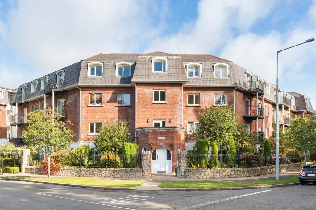 Main image of property: 118 Kerrymount, Kilgobbin Wood, Castle Court, Dublin 18, D18 H368