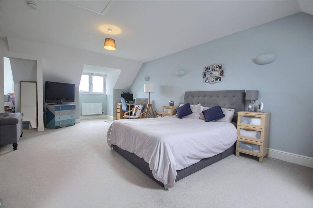 House in Stockton-on-Tees - More