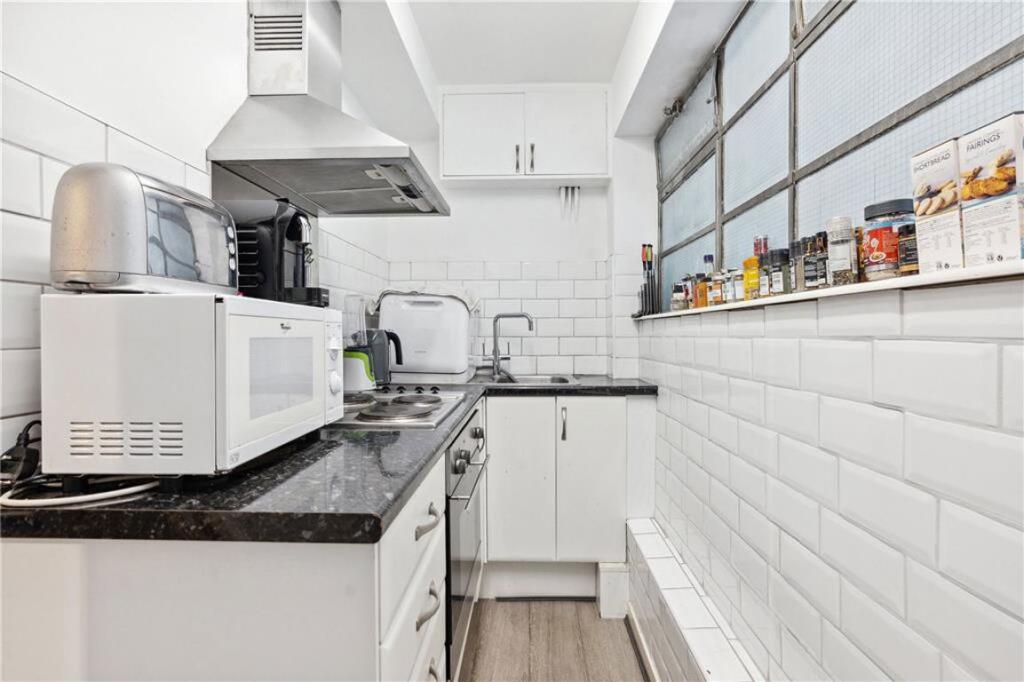 Apartment in London - View 4