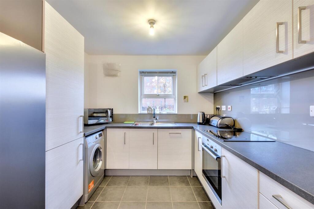 House in Nottingham - View 2