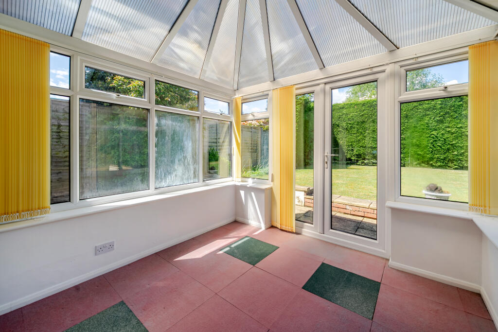 House in Evenley, West Northamptonshire - View 4
