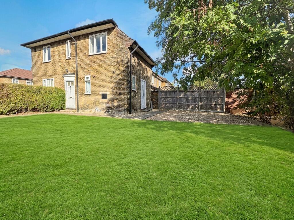 Firhill Road, London, SE6 photo 3