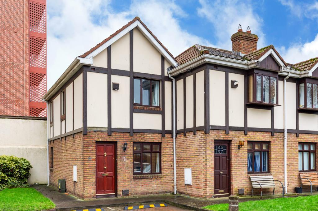 Main image of property: 32 Alexandra Quay, Ringsend, Dublin 4, D04 Y0H3