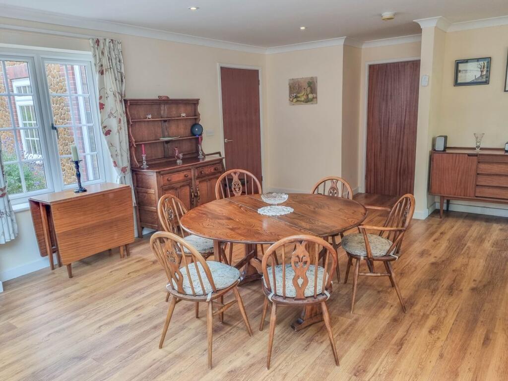 House in Peterborough - View 4