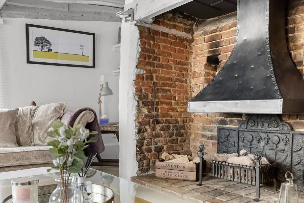 House in Dunmow, Thaxted - More