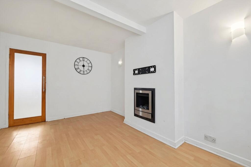 Denham Avenue, Coventry, CV5 photo 2