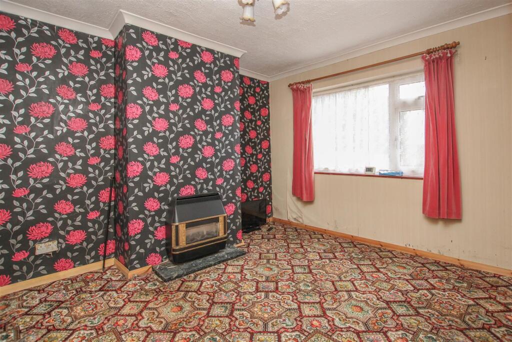 Ingrave Road, Brentwood photo 3