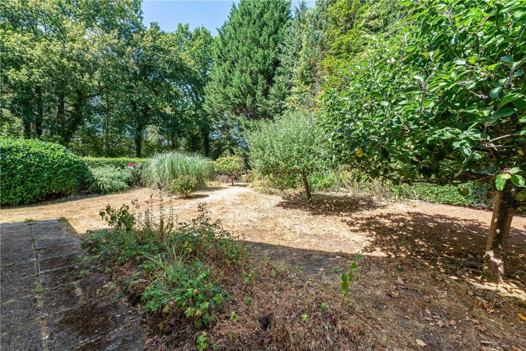 House in Guildford - View 4