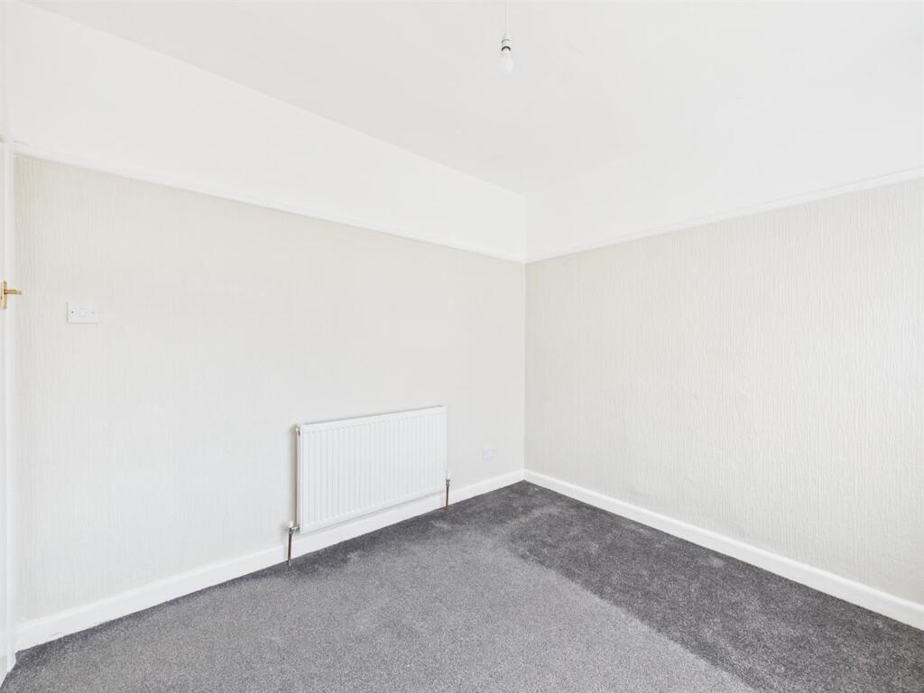 House in Wirral, Liverpool City Region - View 5