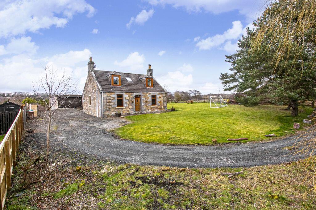 Main image of property: Chamberfield Farm, Off Chamberfield Road, Dunfermline, KY12 0DL