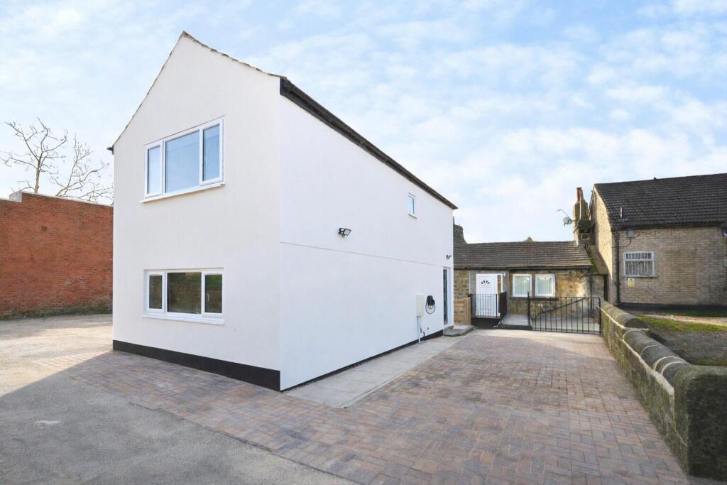 Main image of property: High Street, Yeadon, Leeds