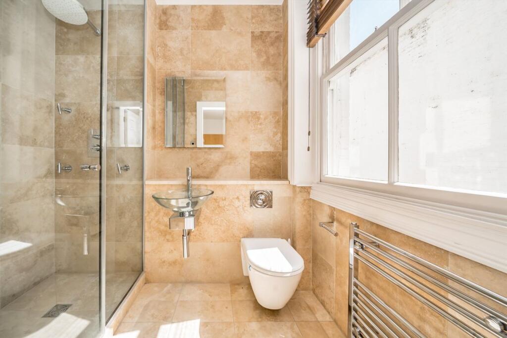 Apartment in London - View 5