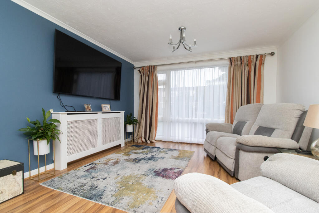 Apartment in Canterbury - View 2