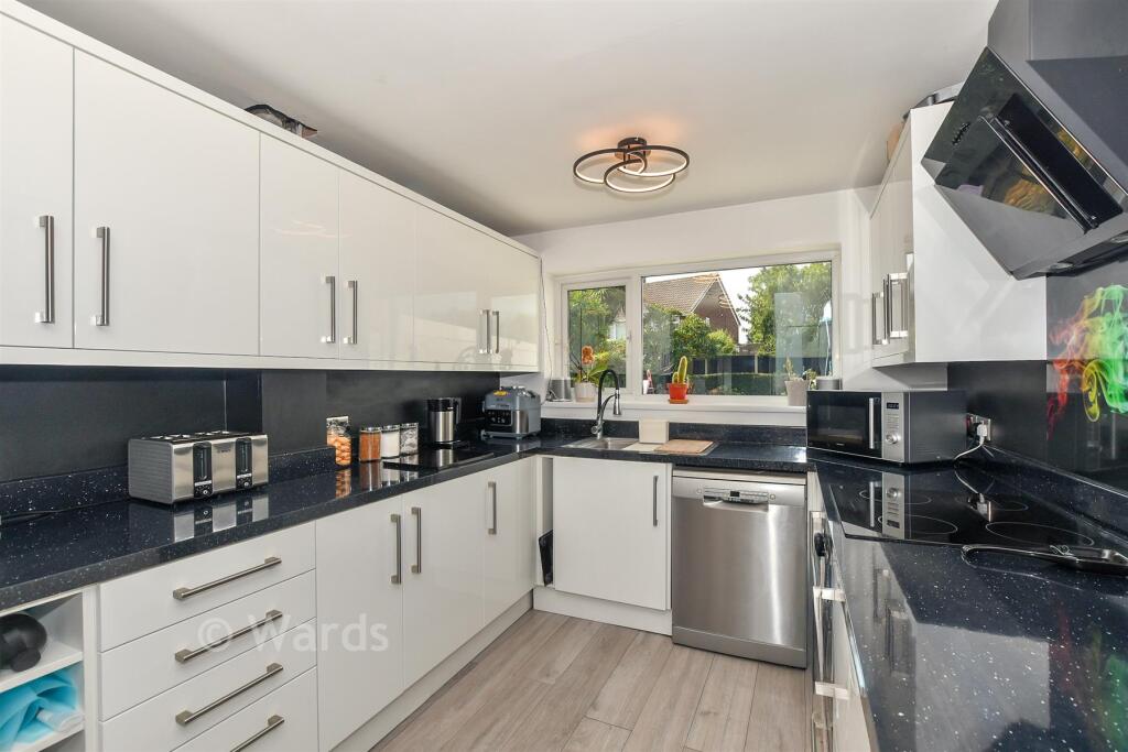 House in Tonbridge - More