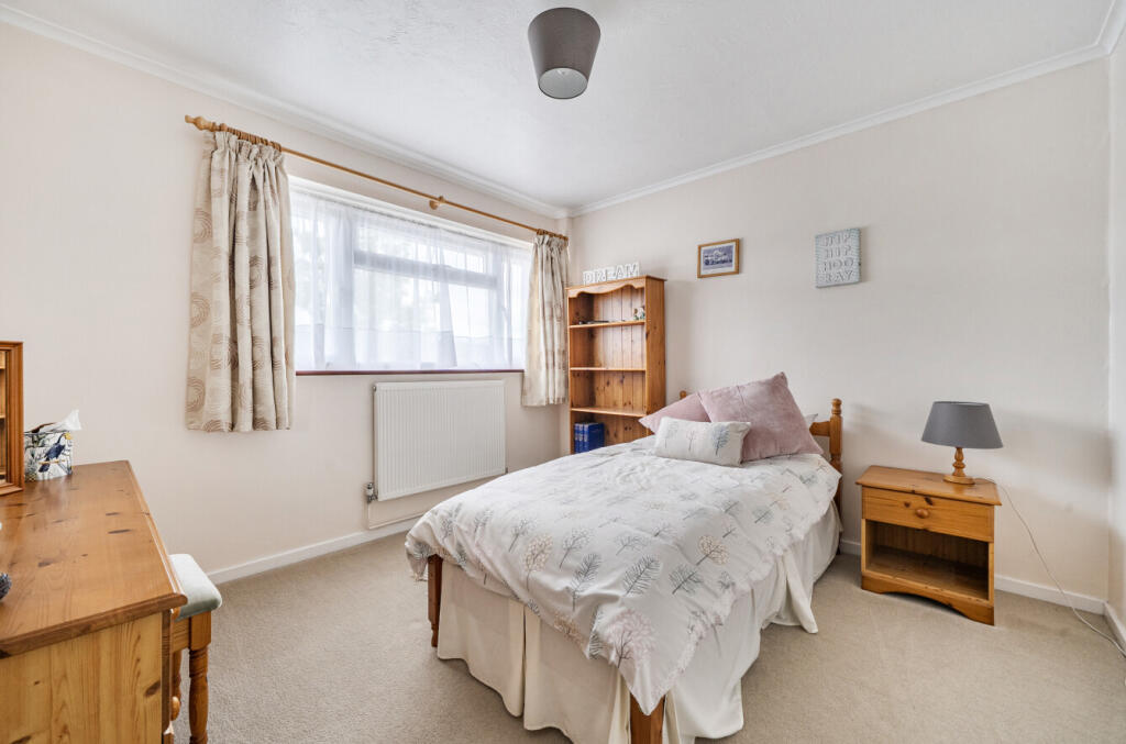 House in Wokingham - More