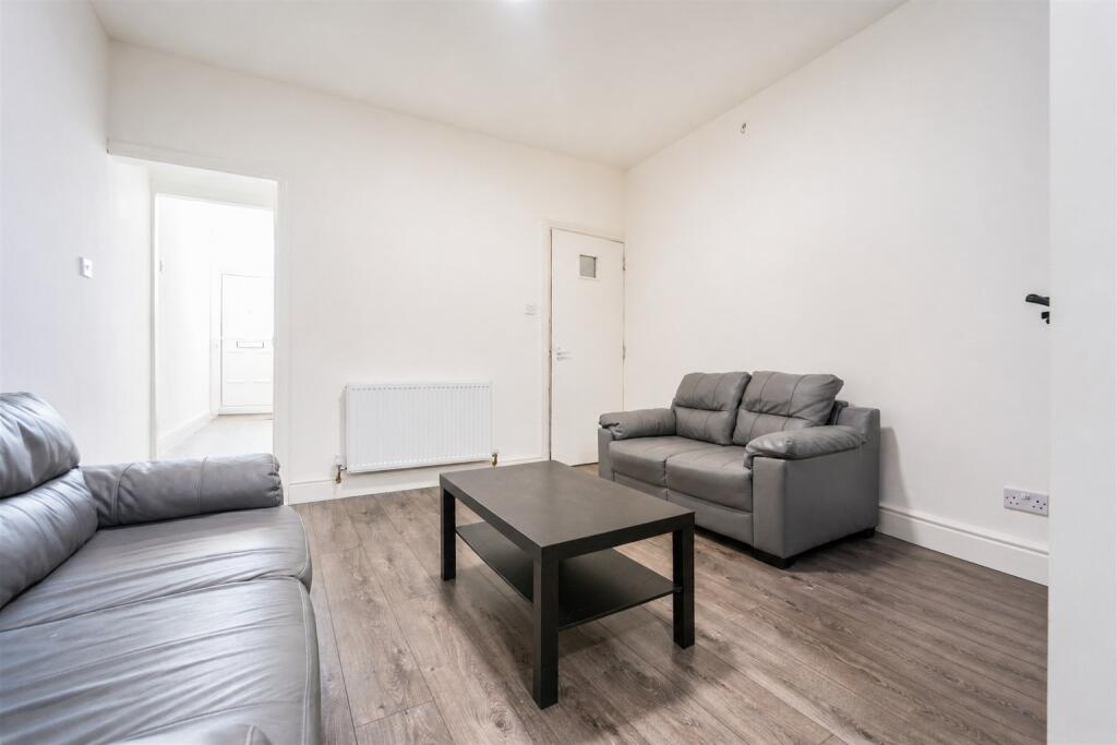 House in Birmingham - View 3