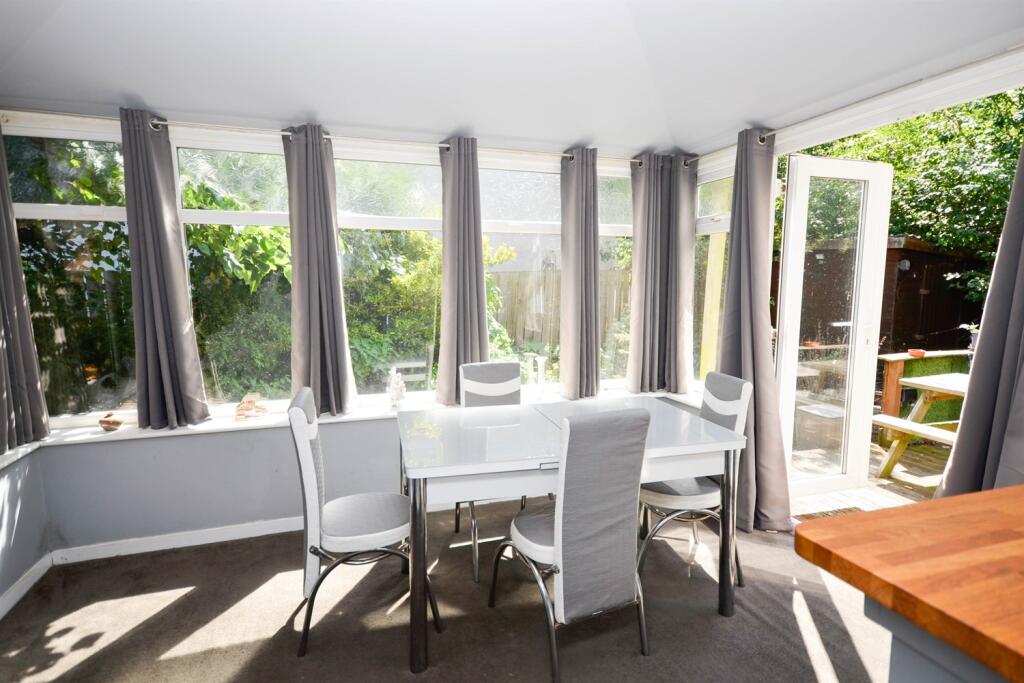 House in South Tyneside, West Harton - View 4