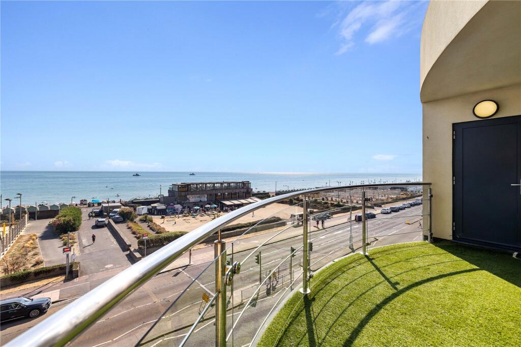 Apartment in Brighton - More