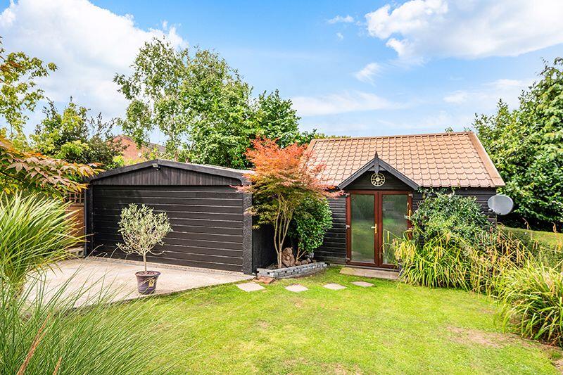 House in Redhill - View 4