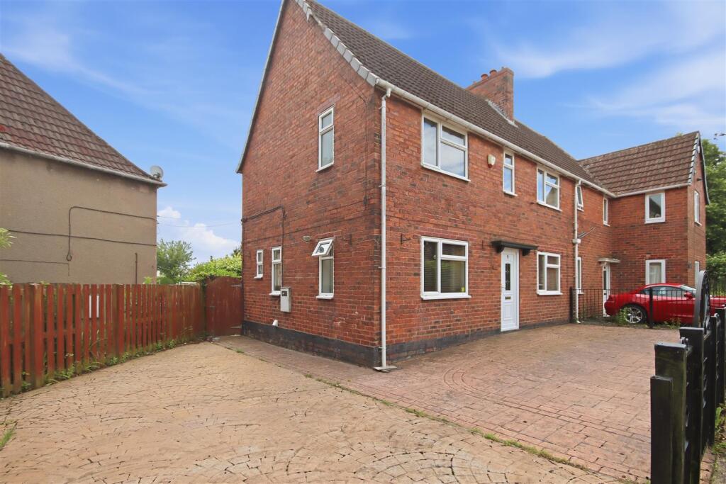 Main image of property: Boythorpe Crescent, Boythorpe, Chesterfield