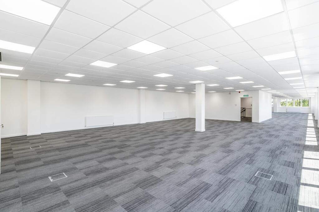 Unit C Laporte Way - Luton-110.jpg