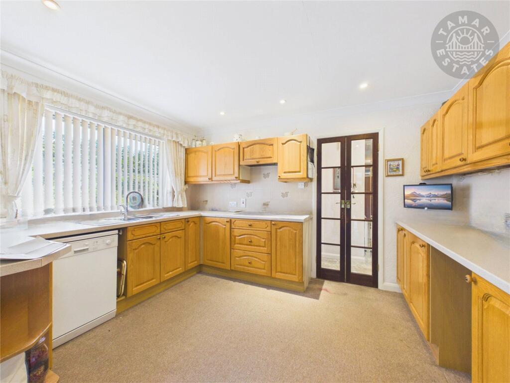 House in Plymouth - View 5