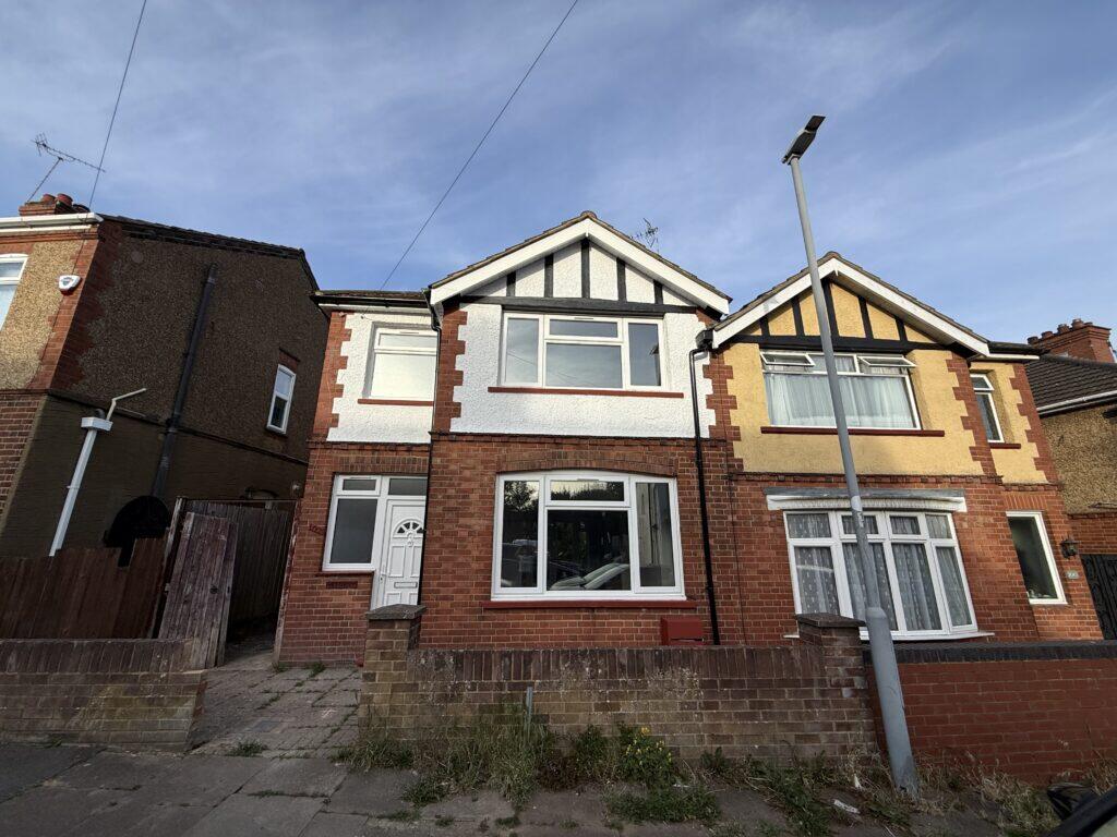 Main image of property: Colin Road, Luton, LU2 7RX