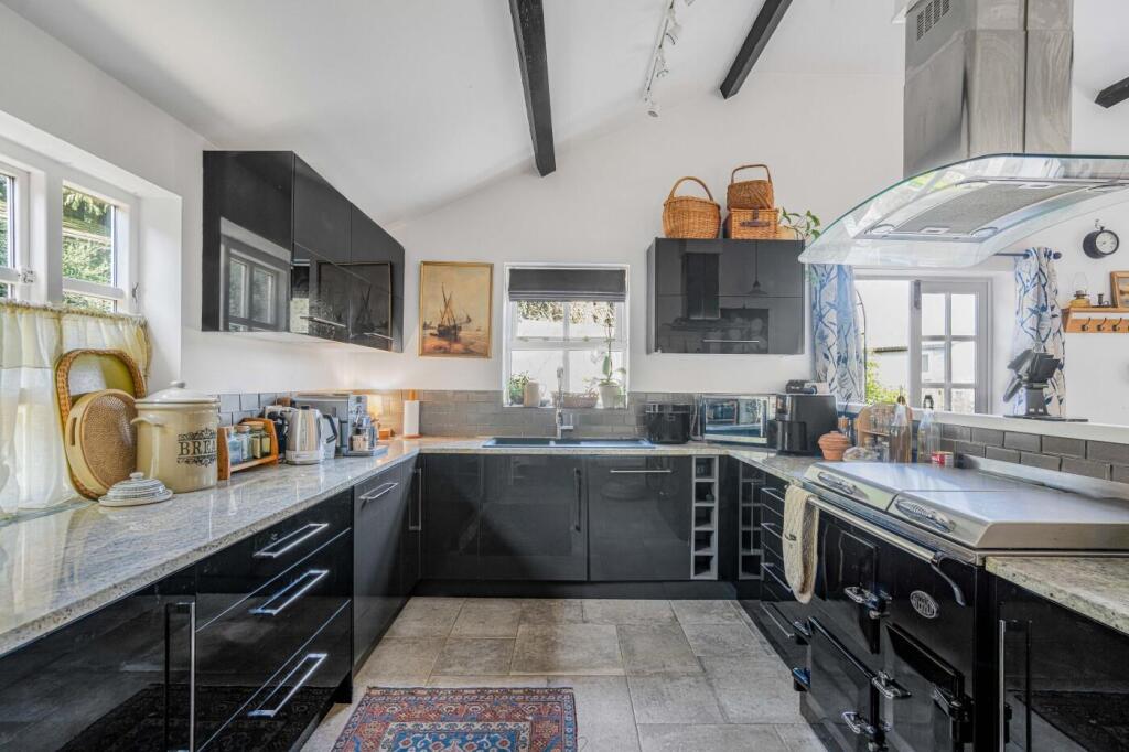House in Byfield - View 5