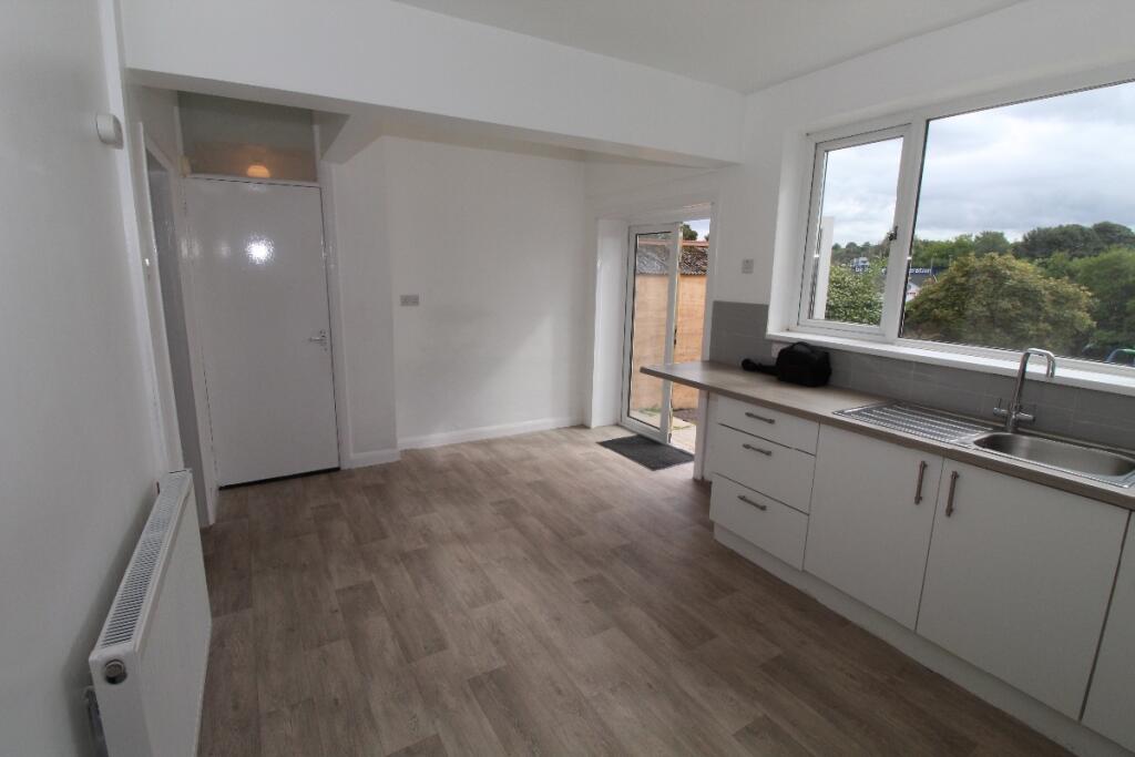 House in Rochdale, Sudden - View 4