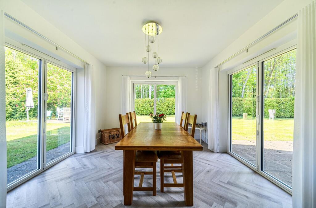 Rookwood Park, Horsham, RH12 - More