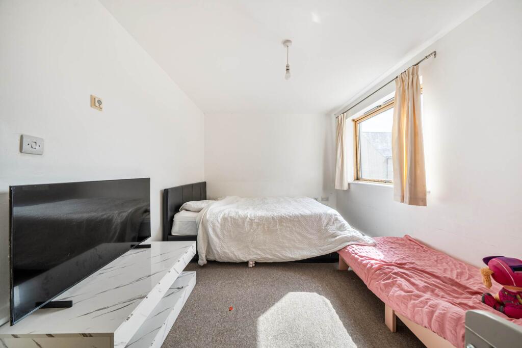 Apartment in Ipswich - View 5