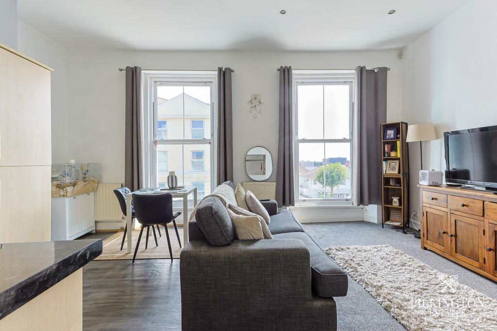 Apartment in Plymouth, Pennycomequick - View 3