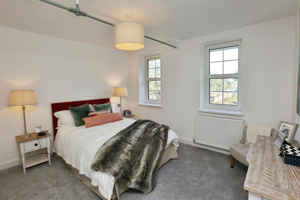 Apartment in Gosport, Hampshire - More