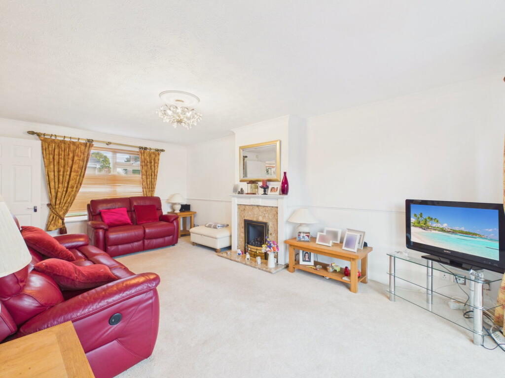 House in Redhill - View 2