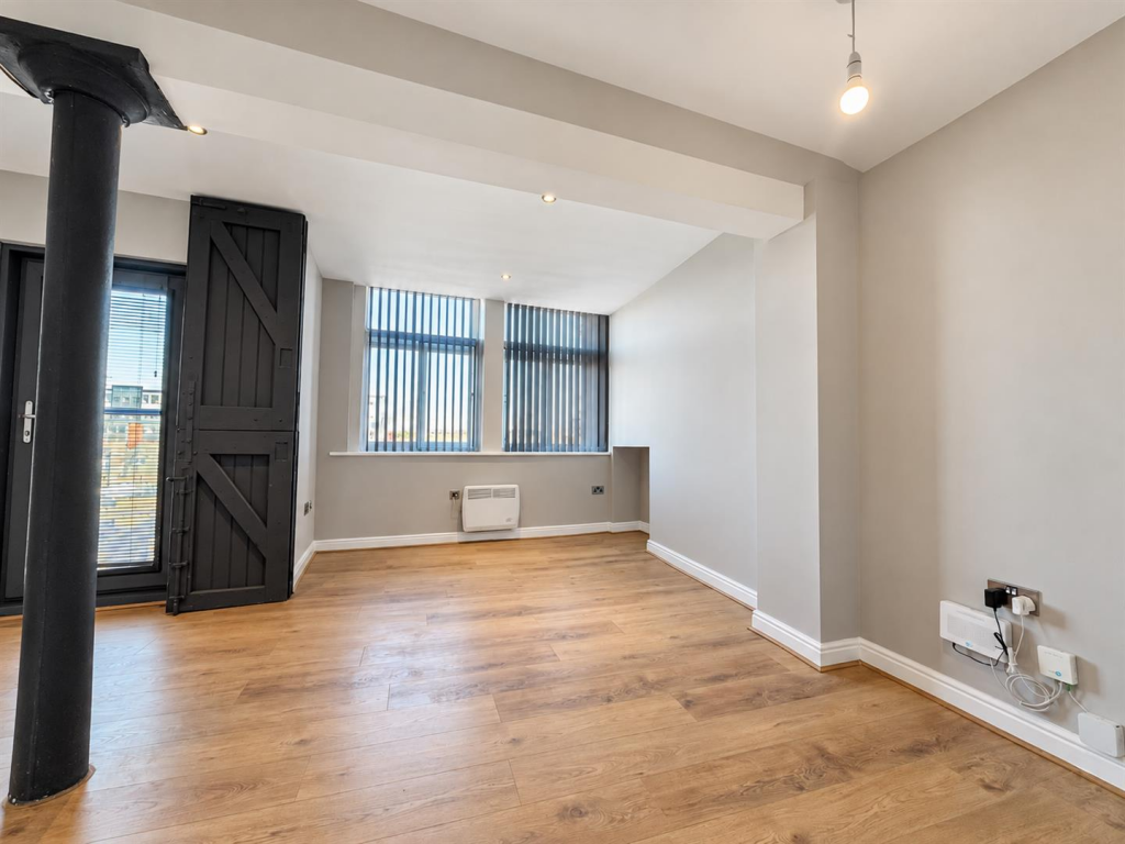 Apartment in Liverpool - View 4