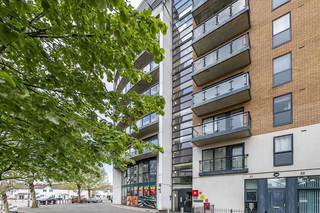 21 Durnsford Road, London, SW19 photo 3