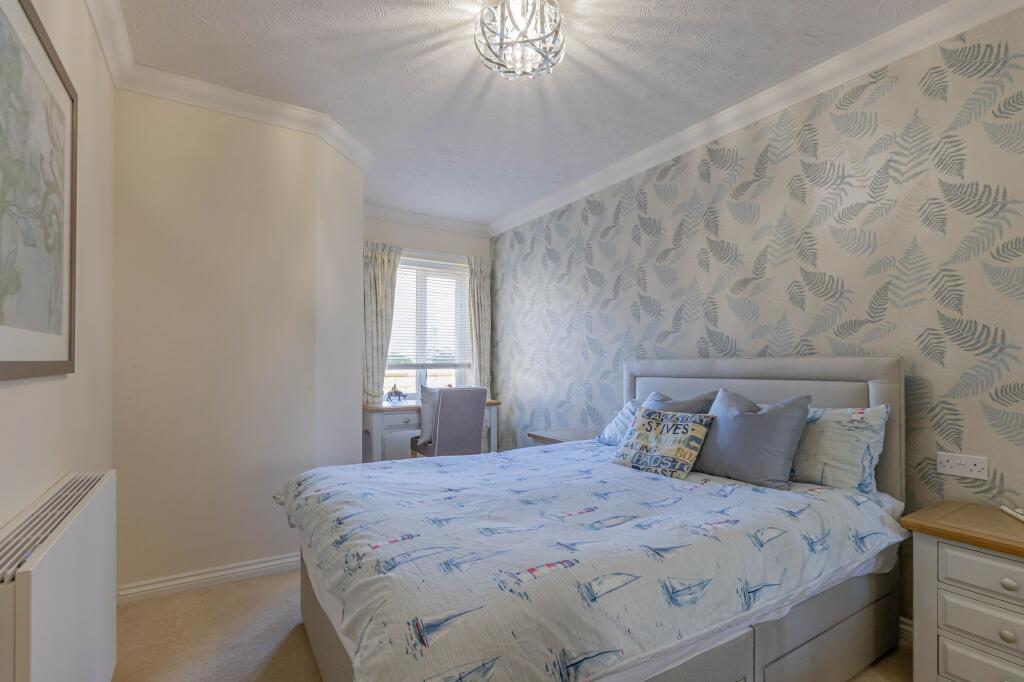Gloucester Road, Malmesbury, SN16 photo 3