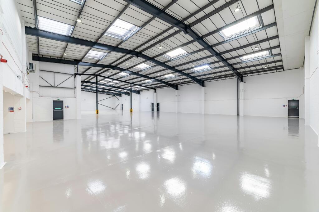 Heron Industrial Estate - Reading-127.jpg