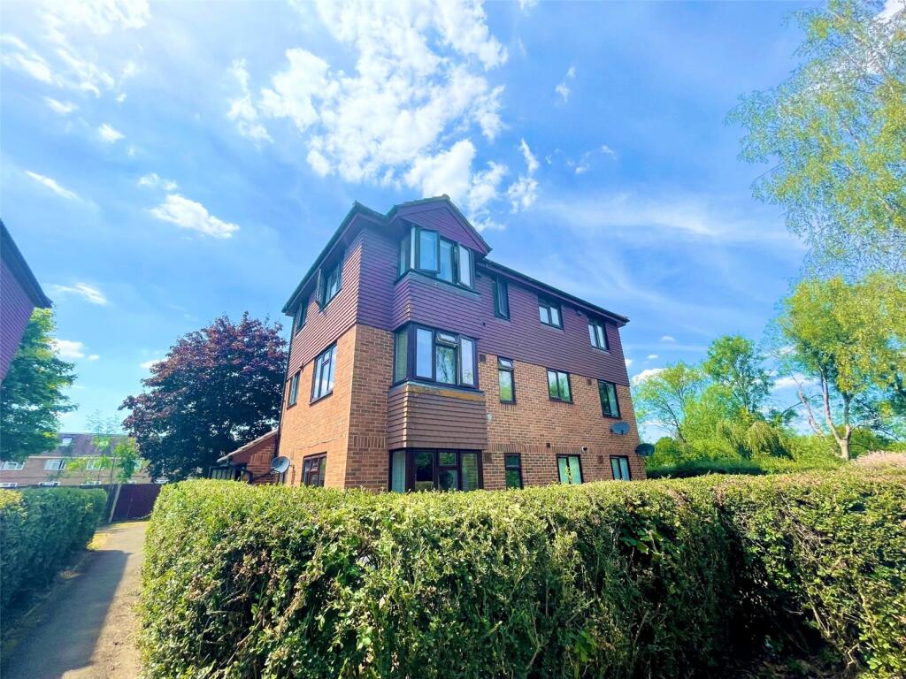Main image of property: Willow Court, Skipton Way, Horley, Surrey, RH6