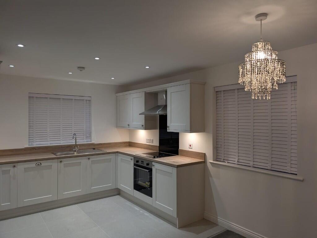 House in Bradford - View 3