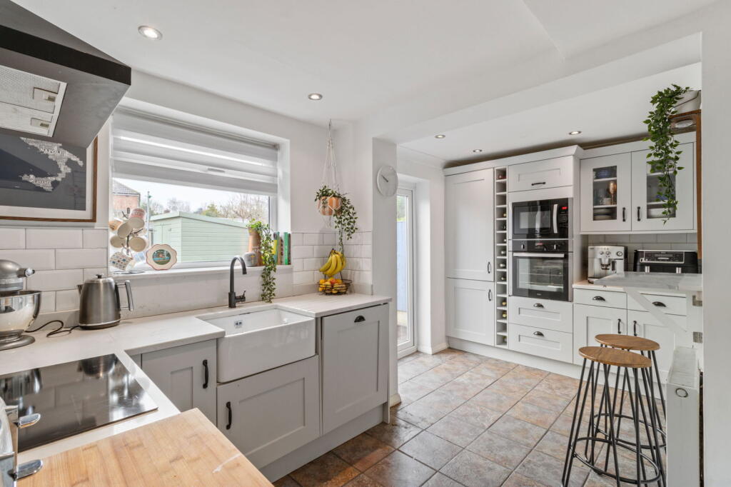 Whitesands Road, Lymm, WA13 9LF photo 3