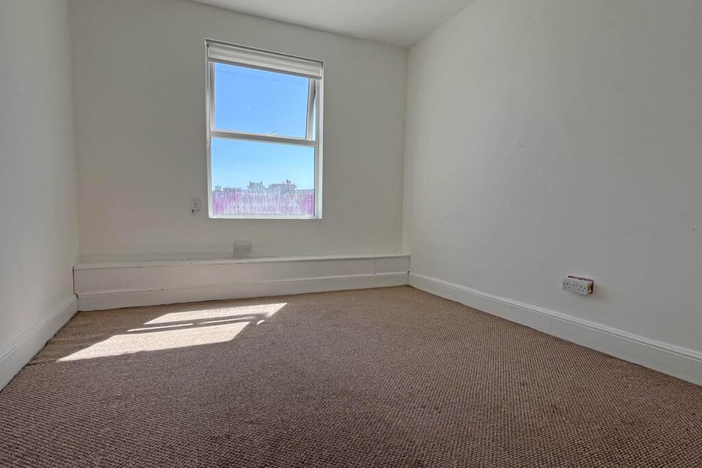 Terminus Road, Eastbourne, BN21 3LX - More