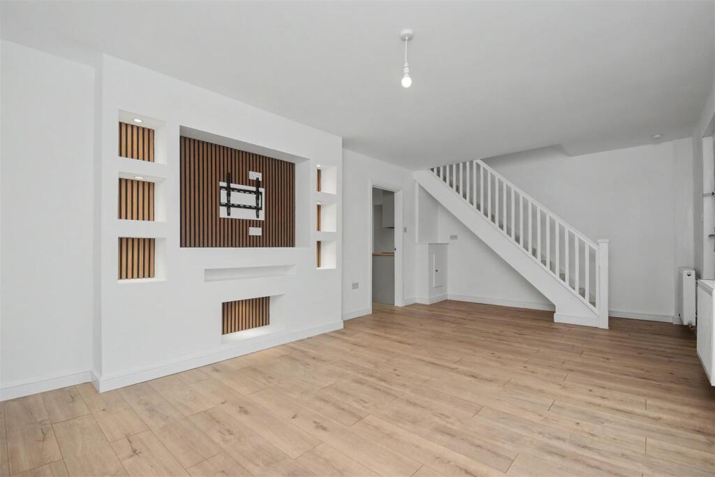House in Corby - View 2