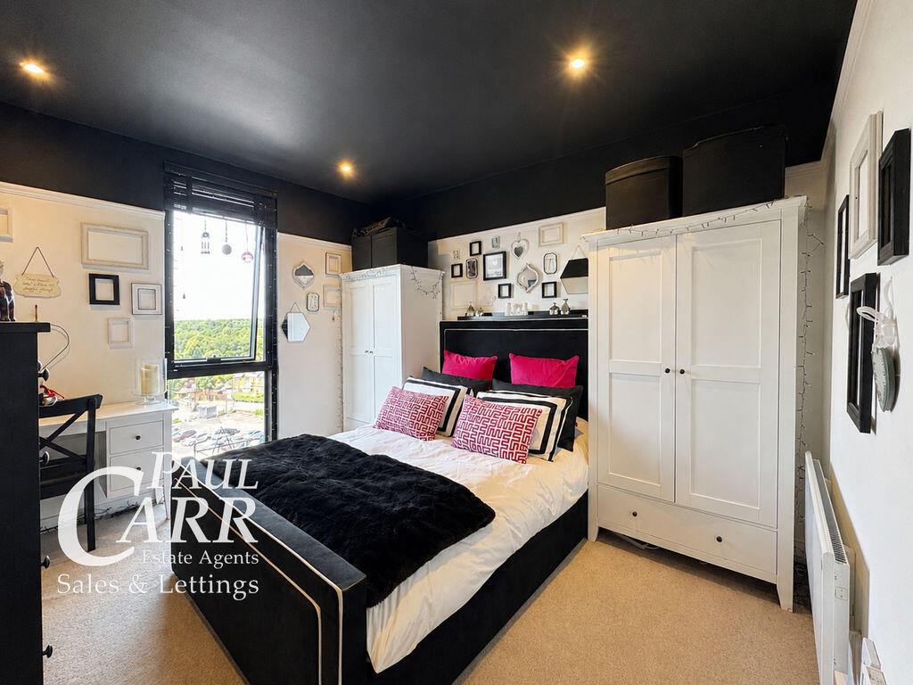 Apartment in Sutton Coldfield, Boldmere - More