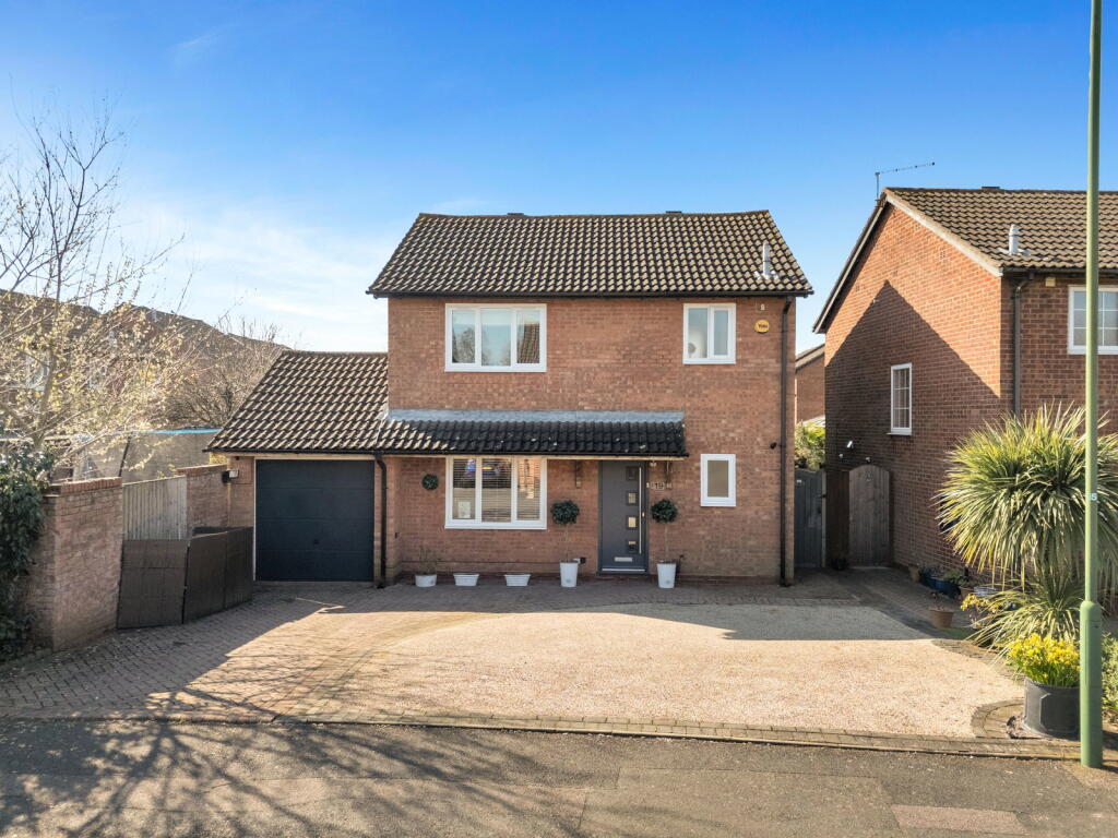 Main image of property: Meerhill Avenue, Monkspath, B90