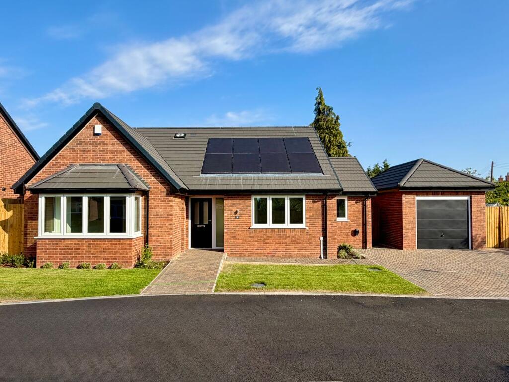 Main image of property: Lyttleton Gate, Studley, Warwickshire, B80