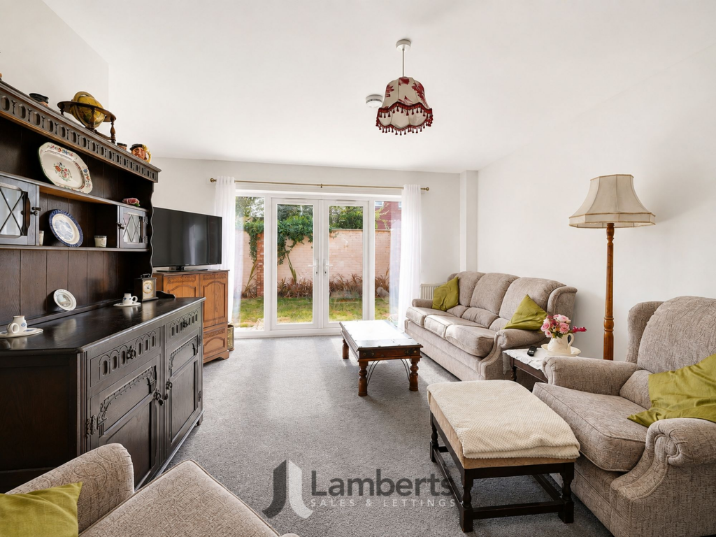 Allendale Court, Studley, B80 photo 5