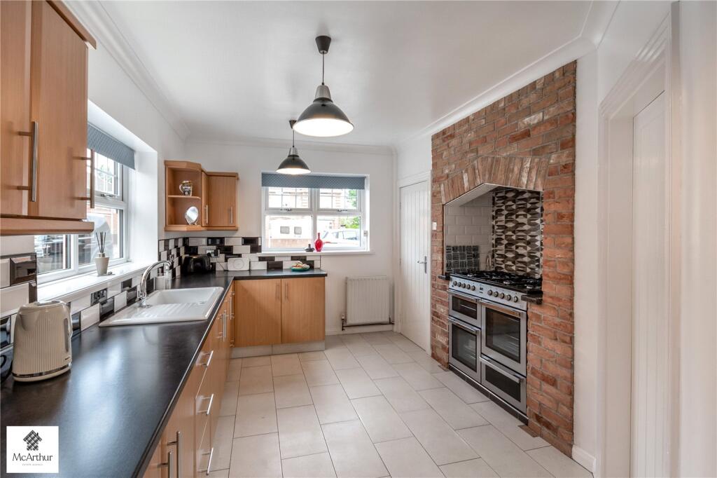 House in Bassetlaw, Harworth Bircotes - View 3