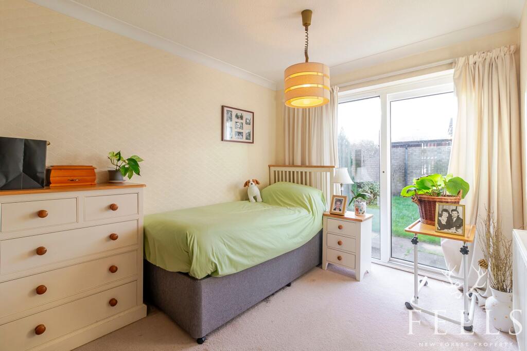 Eastfield Lane, Ringwood, BH24 - View 4