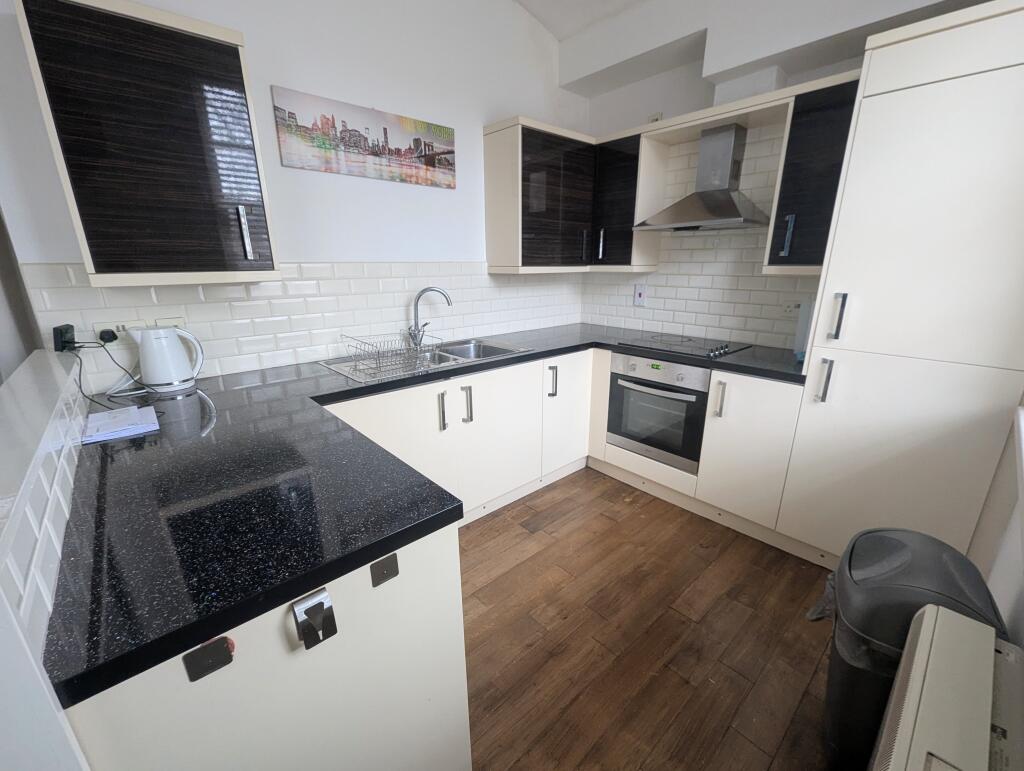 Springbank Court, Manor Road, Woodley photo 2